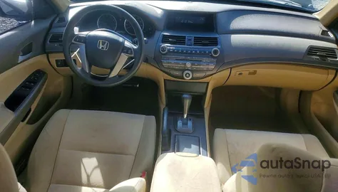 2010 Honda Accord Lxp z USA, uszkodzony, nr VIN 1HGCP2F40AA141565